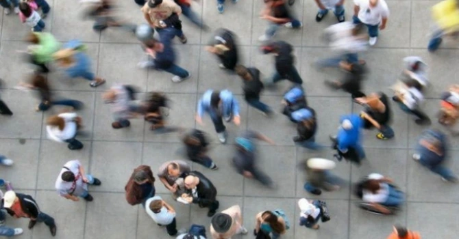 Populaţia României – Sporul natural a rămas negativ în iulie. Numărul naşterilor a scăzut cu 4,2% (date INS)