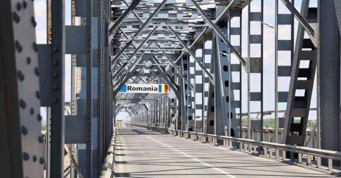 Mai merită să alimentezi în Bulgaria, după ultimele ieftiniri ale carburanților din România? CIFRE