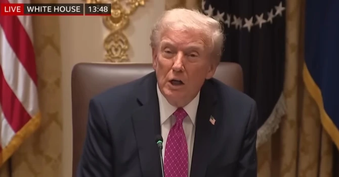 Donald Trump a declarat că ia o doză zilnică de aspirină mai mare decât recomandă medicii săi