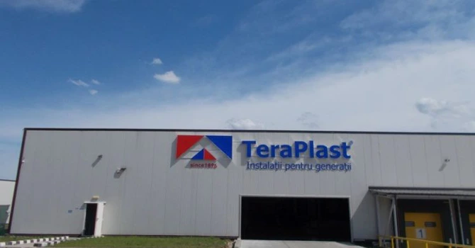 Terenul unei foste fabrici, vândut. Cine a cumpărat terenul TeraPlast din Bistrița unde se dorea construcția a 240 de apartamente