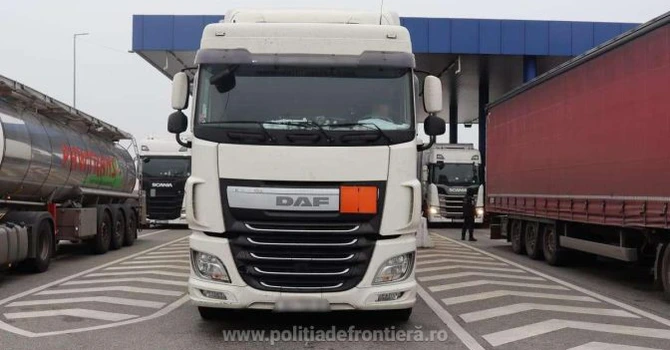 Captură de 4 milioane de țigarete de contrabandă realizate de polițiștii de frontieră la Calafat. Încărcătura a fost găsită într-un ansamblu rutier condus de un cetățean bosniac