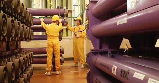 UE anchetează ajutoarele de stat date de guvernului Cehiei pentru construcţia a două centrale nucleare