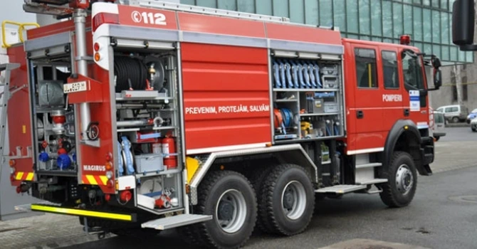 Pericol de explozie în Bucureşti. Un liceu a fost evacuat după sesizarea unui miros de gaz