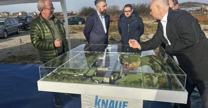 Knauf Insulation are afaceri duble, de peste 250 de milioane lei, la fabrica din Târnăveni. Pierderile ei se adâncesc. Knauf Gips are marjă de profit de 5.9%, sub cea din 2024