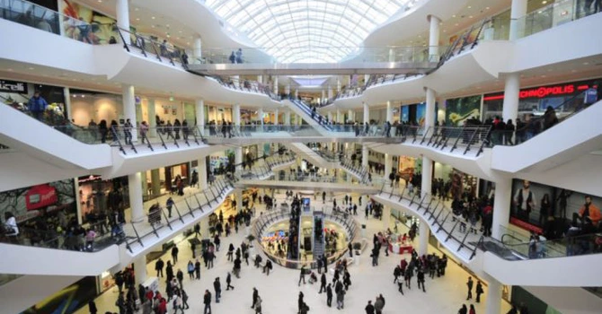 Piaţa românească de retail modern a depăşit pragul de 5 milioane de metri pătraţi în 2025 – Colliers