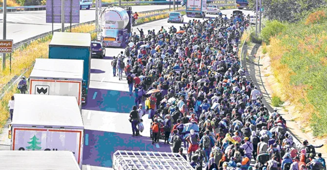 O nouă criză ameninţă Europa – Liderii din UE se pregătesc de mişcări masive ale populației din Orientul Mijlociu