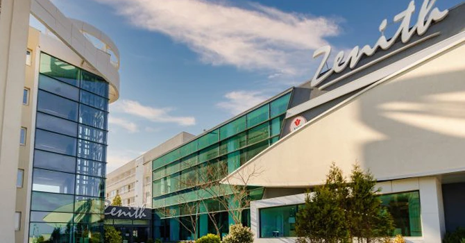 Nicolae Bucovală, proprietarul Steaua de Mare, a mai cumpărat un hotel de 300 de camere pe litoral, la Mamaia. Anul trecut a cumpărat un hotel de la familia Borcea