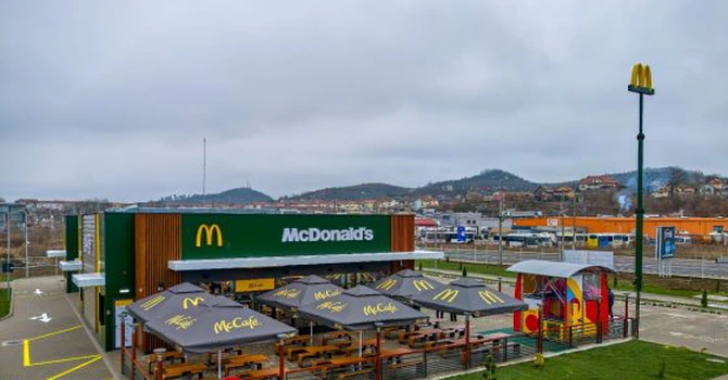 Schimbare majoră la toate restaurantele McDonald’s, se investec miliarde. Ce apare nou