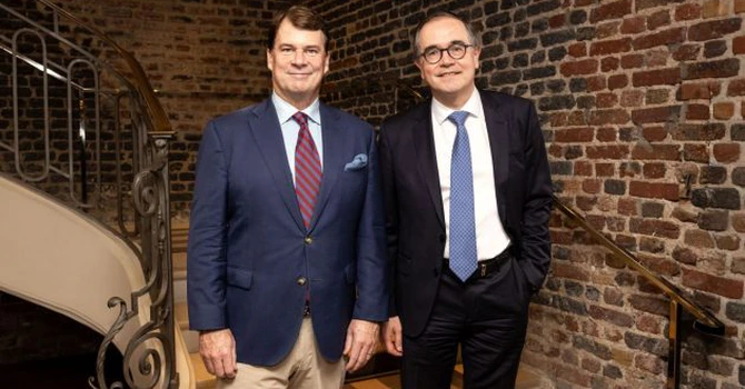 Renault va asambla mașini electrice pentru Ford. Amenințare pentru fabrica de la Craiova?