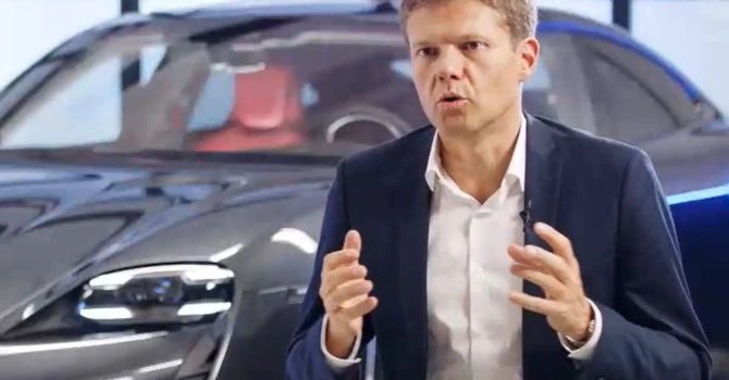 Mercedes-AMG îl va avea ca șef pe Stefan Weckbach, cel care a supervizat dezvoltarea Porsche Taycan