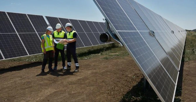 Cel mai bogat ucrainean a inaugurat un mare parc fotovoltaic în România. DRI al lui Ahmetov ajunge la un portofoliu de 300 MW la noi în țară