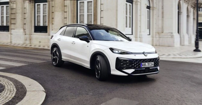 6 din 10 mașini noi vândute în Europa sunt SUV-uri. Dacia Duster și Ford Puma, printre cele mai căutate