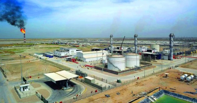 Chevron este interesat de preluarea participației Lukoil la uriașul zăcământ West Qurna 2 din Irak. Acest activ l-ar vrea însă și rivalii de la ExxonMobil