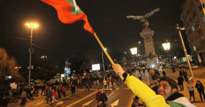 Criză Bulgaria – Guvernul a demisionat după săptămâni de proteste stradale