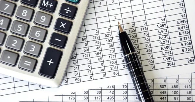 INS: Afacerile din comerţ au crescut uşor, cu 1,6%, în primele zece luni din 2025