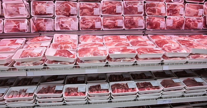 Profiturile industriei produselor din carne au crescut de opt ori în perioada 2008-2024, în timp ce afacerile s-au triplat