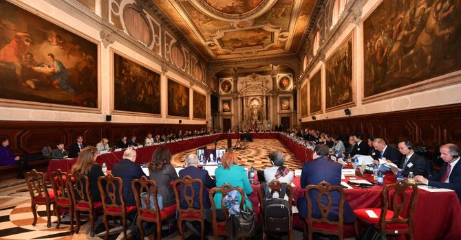 Comisia de la Veneţia are o nouă conducere, aleasă la sesiunea plenară din decembrie