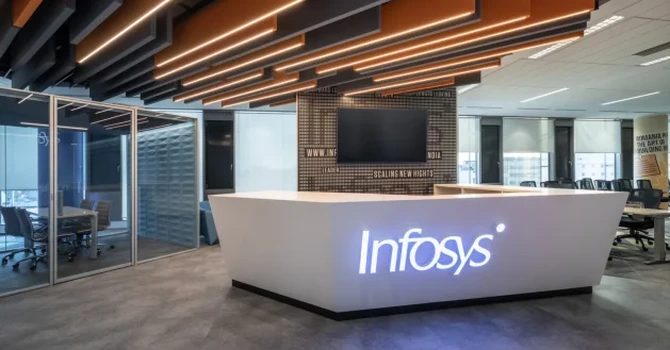 Gigantul IT indian Infosys restructurează filialele din România 