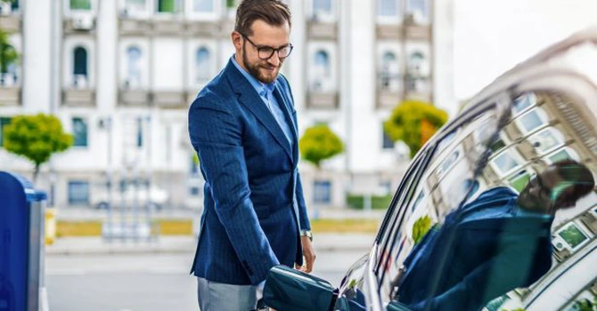 Mobilitate inteligentă pentru întregul parc auto: Soluțiile pentru companii și manageri de flote