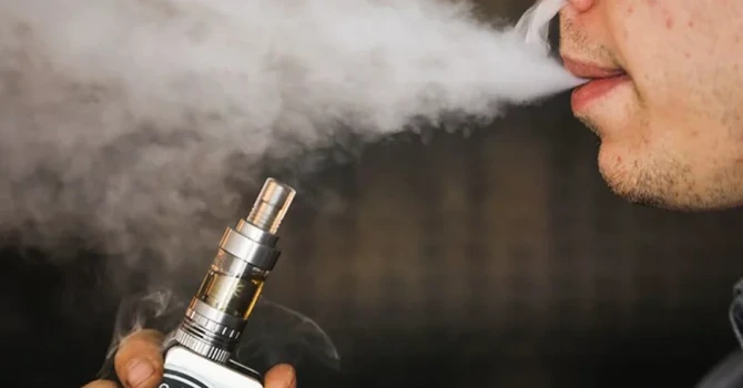 UPDATED Amenzi de 26 mil. euro pentru trei companii de pe piața de tutun încălzit, care s-ar fi înțeles la preț. Nume mari pe listă