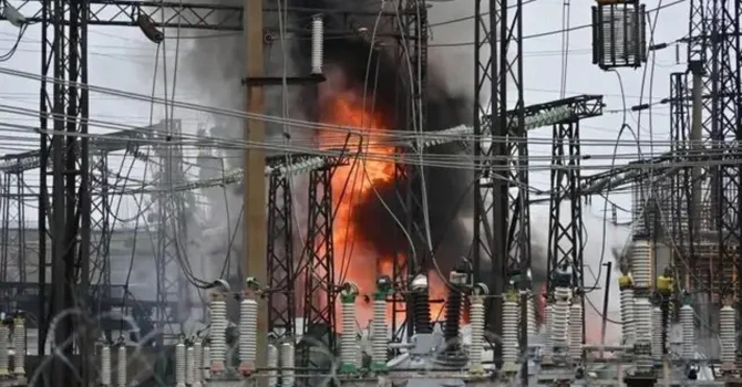 Rusia a atacat din nou infrastructura energetică a Kievului şi a întregii Ucraine