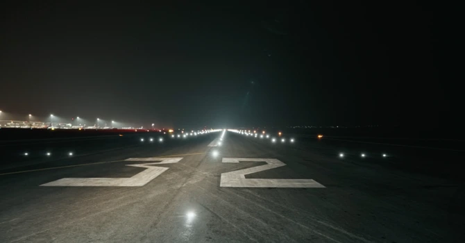 UTI a finalizat modernizarea sismului de balizaj de pe Aeroportul Internațional Iași