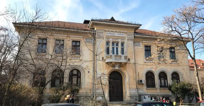 Primăria Sectorului 1 vrea să preia de la Guvern o clădire monument istoric din zona capitale, aflată în stare de degradare, și să o transforme în centru educațional