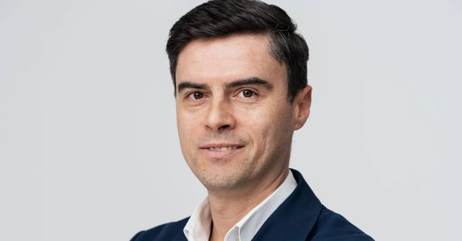 Segmentul corporate ajunge la 20% din vânzările evomag, pe fondul creșterii proiectelor mari și a comenzilor integrate