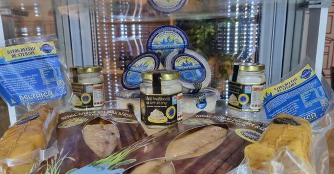 (FOTO) România e prezentă și în acest an la Expoziţia „Săptămâna Verde” de la Berlin. Printre produsele prezentate se numără: Magiunul de Topoloveni, Cârnații de Pleșcoi și Telemeaua de Ibănești