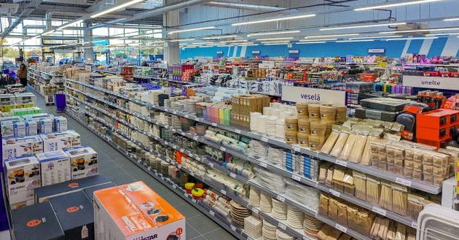 Action, lanţ de magazine cu preţuri mici, cu 1.500 de produse sub 5 lei, deschide al şaptelea magazin din România