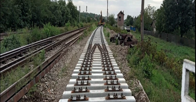 Calea ferată Pașcani – Iași: A fost atribuit contractul pentru înlocuirea traverselor