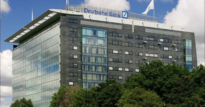 Cea mai mare bancă din Germania creşte implementarea IA și mai închide 100 de locații