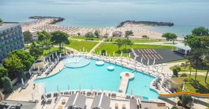 Tranzacție de 14,6 milioane de euro pe litoral: familia Movileanu, care deține Mera Resort, cumpără trei hoteluri