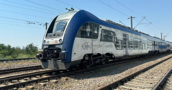 Încă două trenuri regionale PESA sunt în drum spre România