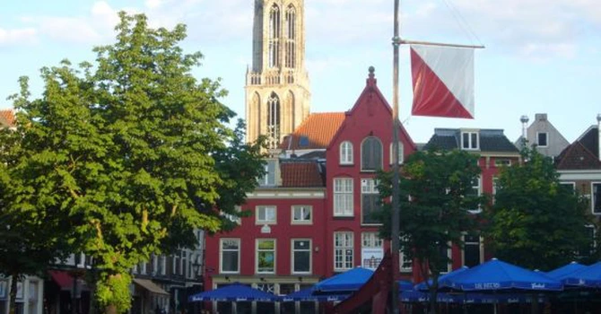 Olanda: O explozie puternică, urmată de un incendiu în oraşul Utrecht; patru persoane rănite