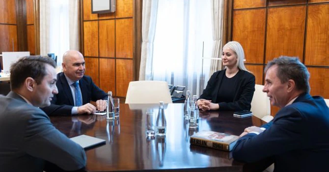 Șeful Wizz Air s-a întâlnit cu Ilie Bolojan, la solicitarea companiei