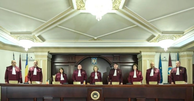 CCR a publicat motivarea deciziei privind Legea pensiilor magistraților. Curtea constată că pensia de serviciu nu este eliminată pentru nicio categorie de personal din sistem