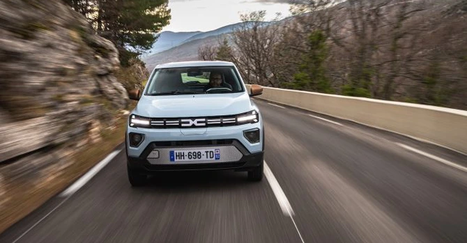 Test Dacia Spring 100 CP: Comportament rutier evoluat