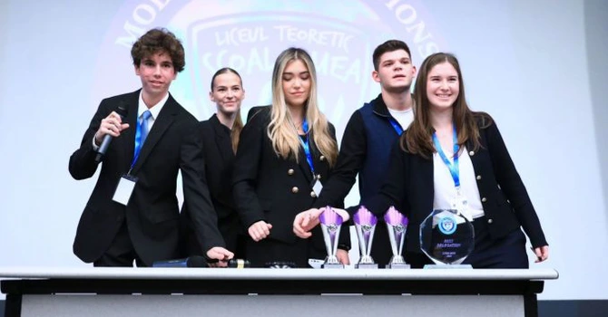 Viitorul diplomației începe la București: Elevii preiau controlul la LTSM MUN 2026 în Senatul României