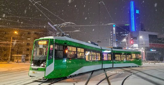 FOTO Tramvai nou, fabricat în București, a intrat în teste