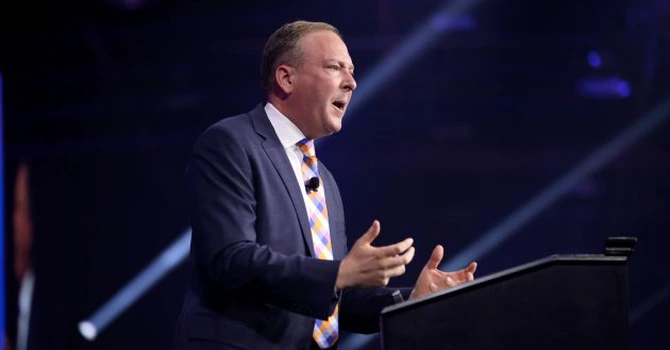 Administrația Trump se pregătește să dea o lovitură decisivă eforturilor climatice și să schimbe legislația privind efectul gazelor de seră, adoptată în timpul lui Obama.