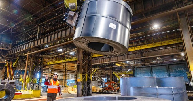 Ce planuri anunță cel mai bogat ucrainean pentru fabrica de țevi din Iași, cumpărată în decembrie de la ArcelorMittal