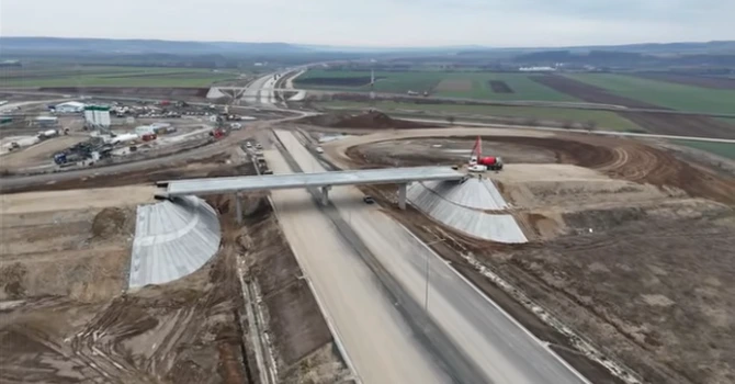 VIDEO Autostrada Transilvania: Imagini noi cu lucrările reluate la tronsonul Suplacu de Barcău – Chiribiș