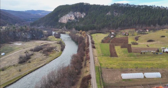 Calea ferată Cluj – Oradea: 15 kilometri din lotul 3 au șanse să prindă „trenul PNRR”