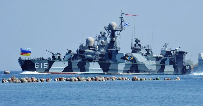 Rusia ameninţă cu acţiuni militare pentru a apăra „flota-fantomă”