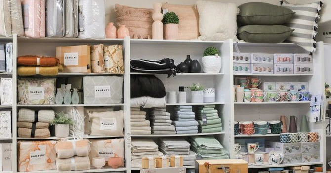 Un nou magazin cu prețuri mici s-a deschis în București