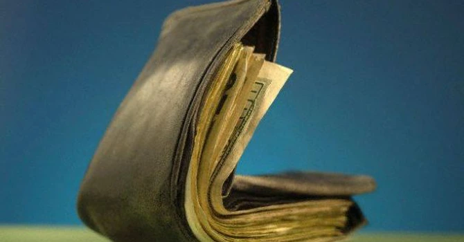 Veşti bune de la FMI. Scad preţurile, comerțul a evoluat peste aşteptări