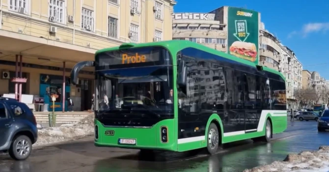 FOTO Șoferii STB, instruiți să conducă noile troleibuze Yutong. Azi a avut loc primul test în trafic