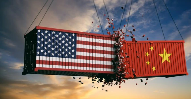 China presează SUA să elimine taxele vamale unilaterale după decizia Curţii Supreme