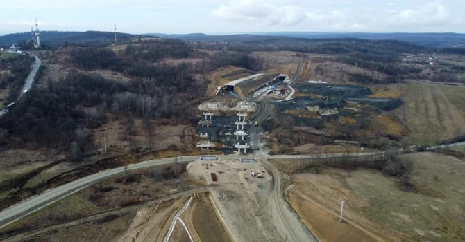 FOTO Autostrada A1 Lugoj – Deva: 10 fronturi deschise pentru excavarea tunelului de aproape doi kilometri